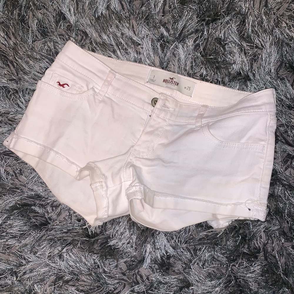 Super cute white hollister booty shorts